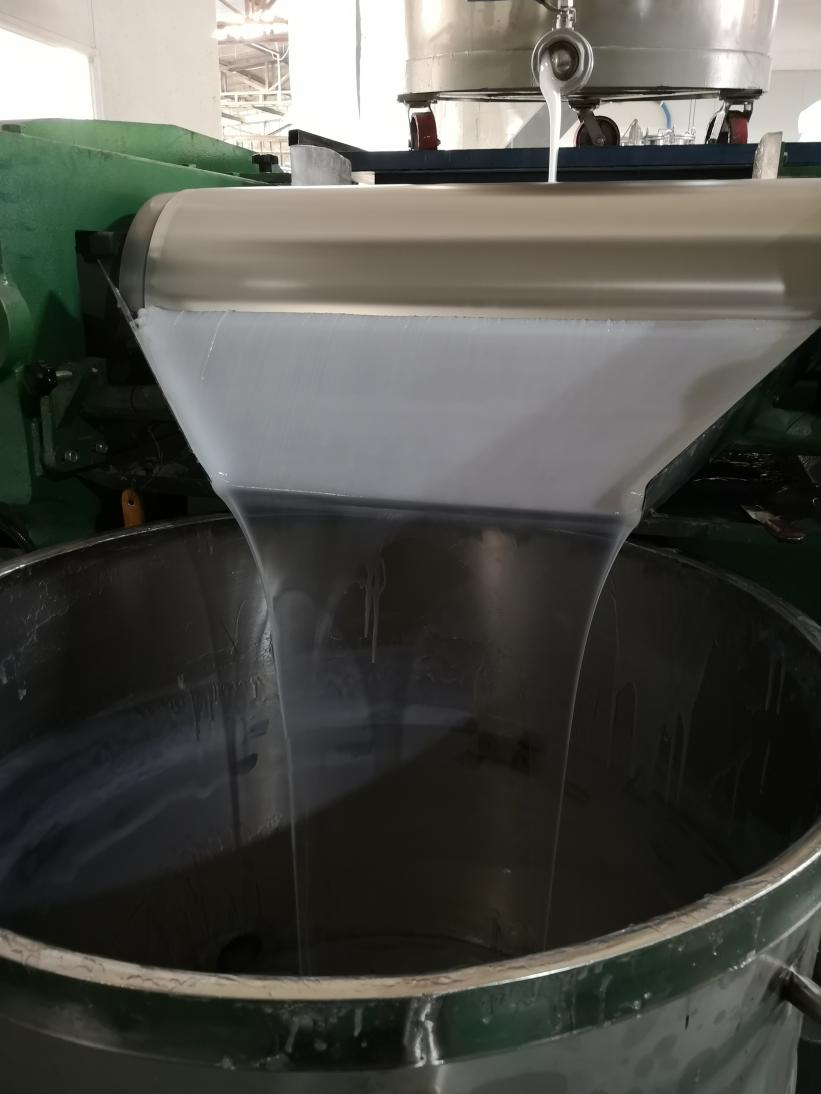 影響模具硅膠粘性因素有哪些？